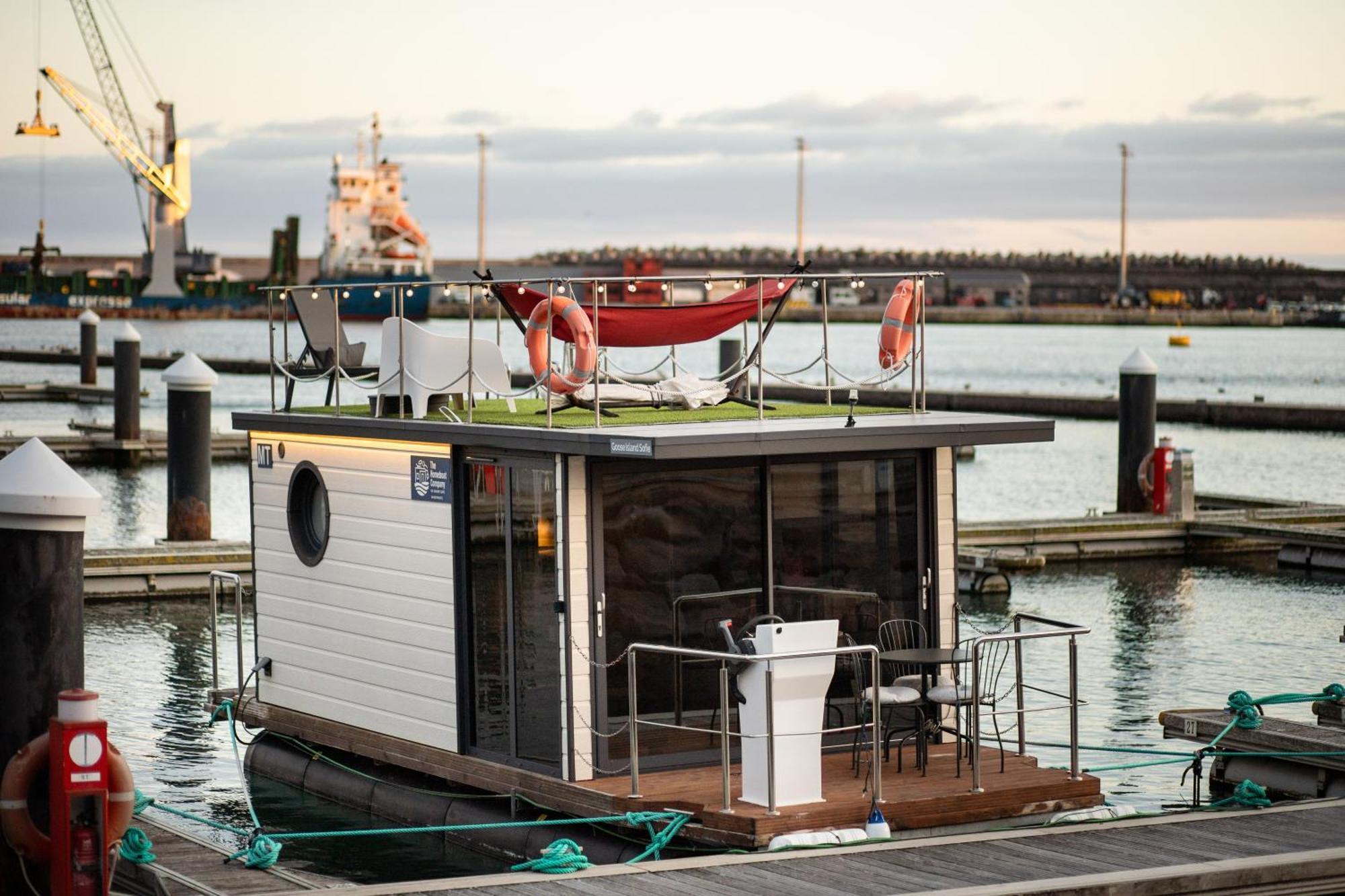 The Homeboat Company Ponta Delgada-Acores Экстерьер фото